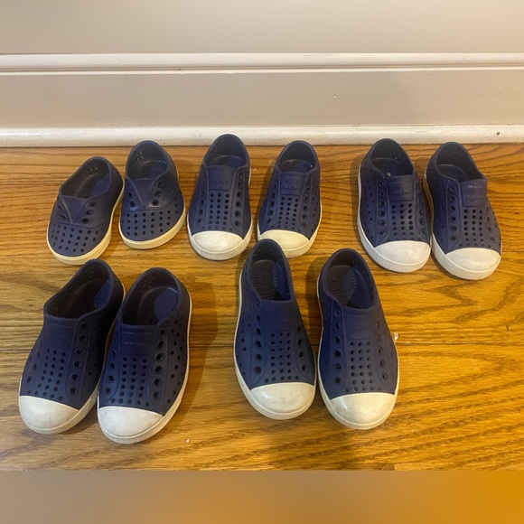 REGATTA BLUE (NAVY) JEFFERSON NATIVE UNISEX WATERPROOF SHOES SIZES 4-12 TODDLER - Picture 1 of 2